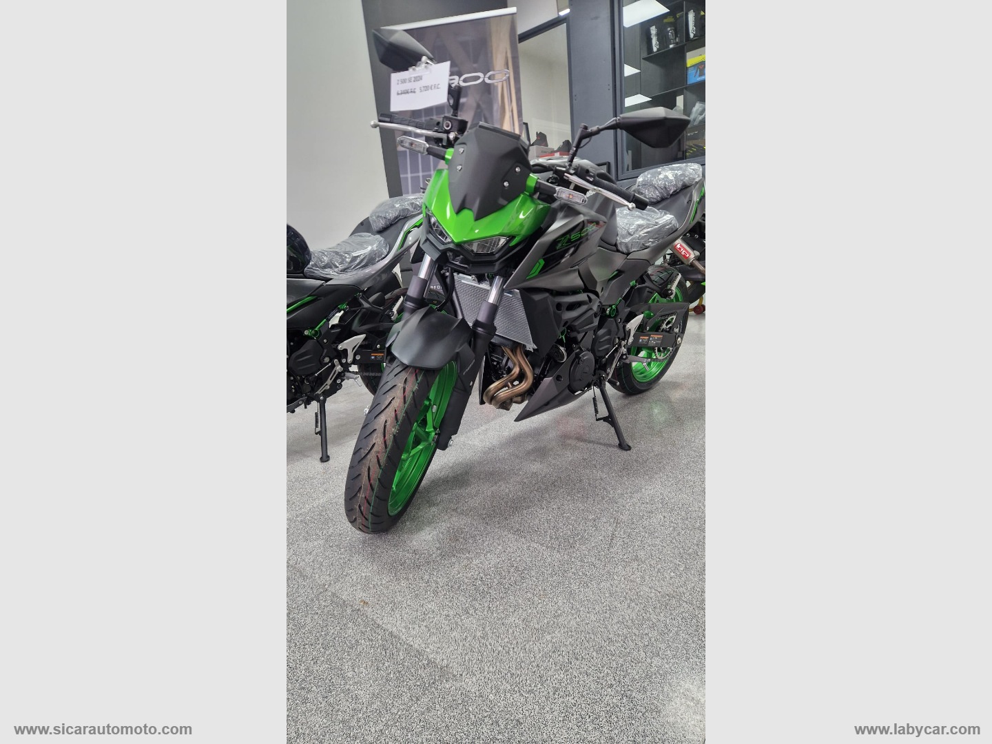 KAWASAKI Z 500 SE 2024 