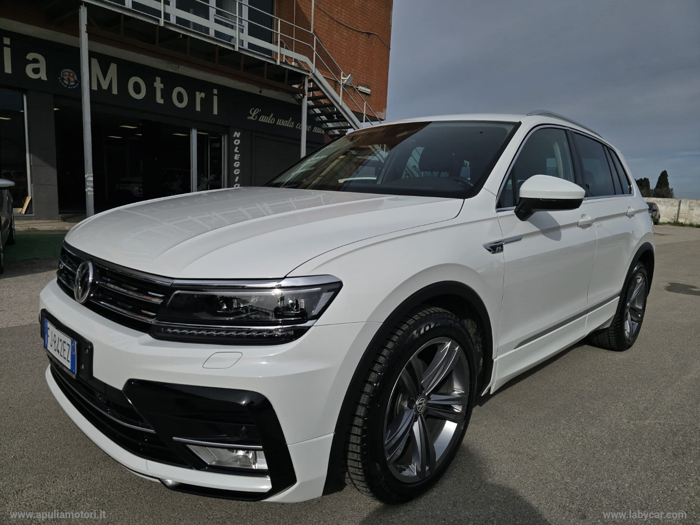 VOLKSWAGEN&nbsp;Tiguan