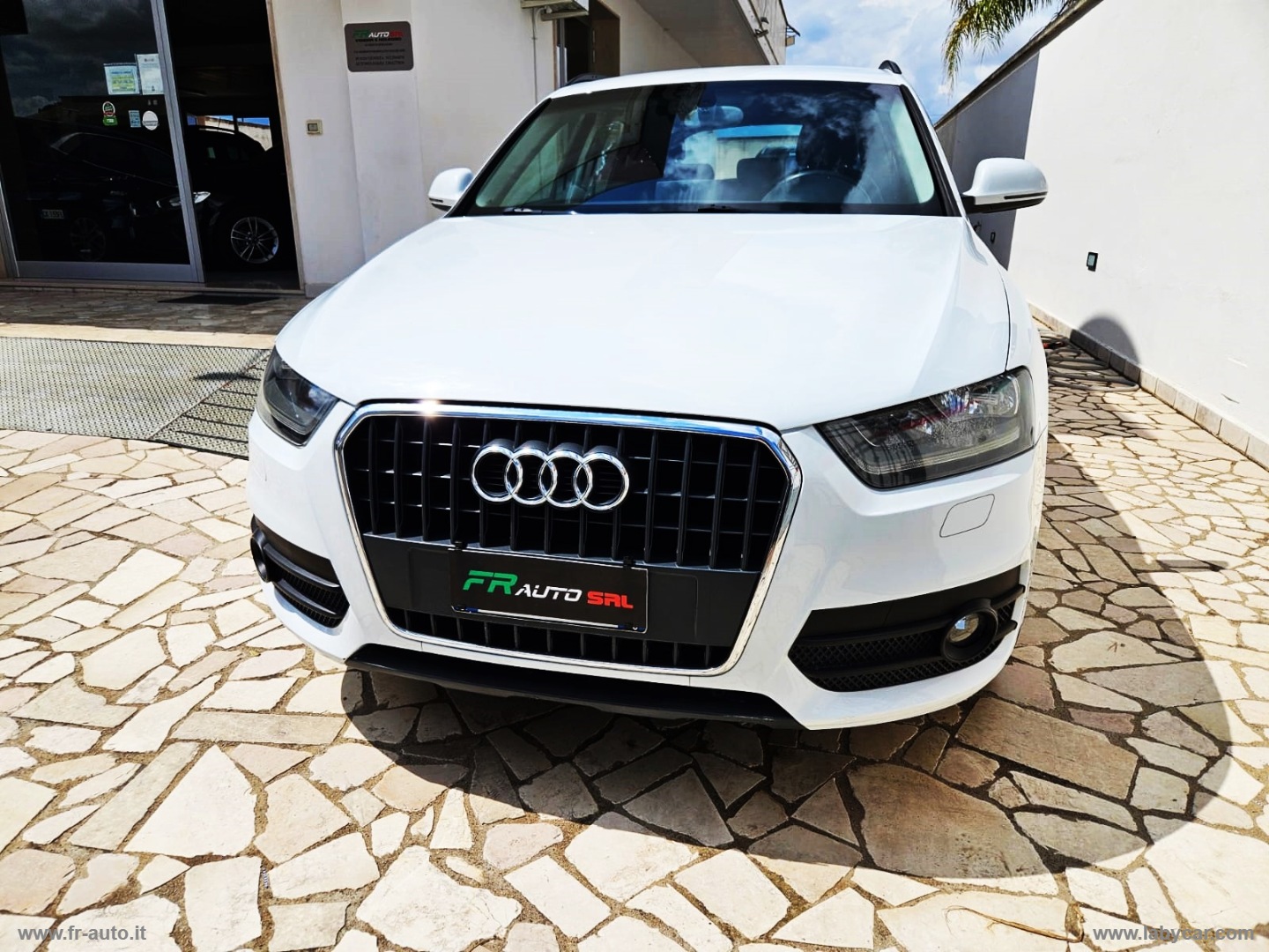 AUDI Q3
