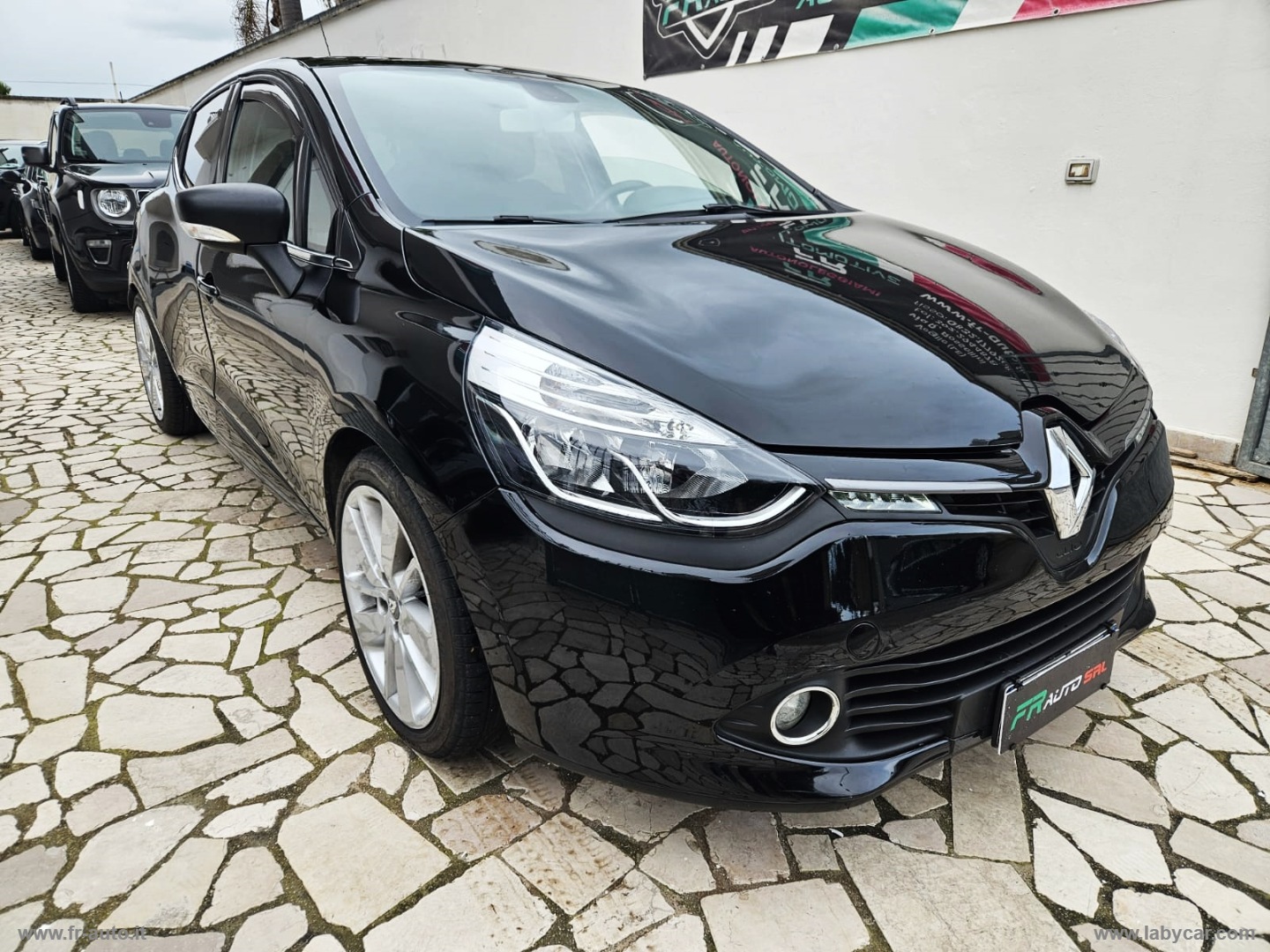 RENAULT Clio