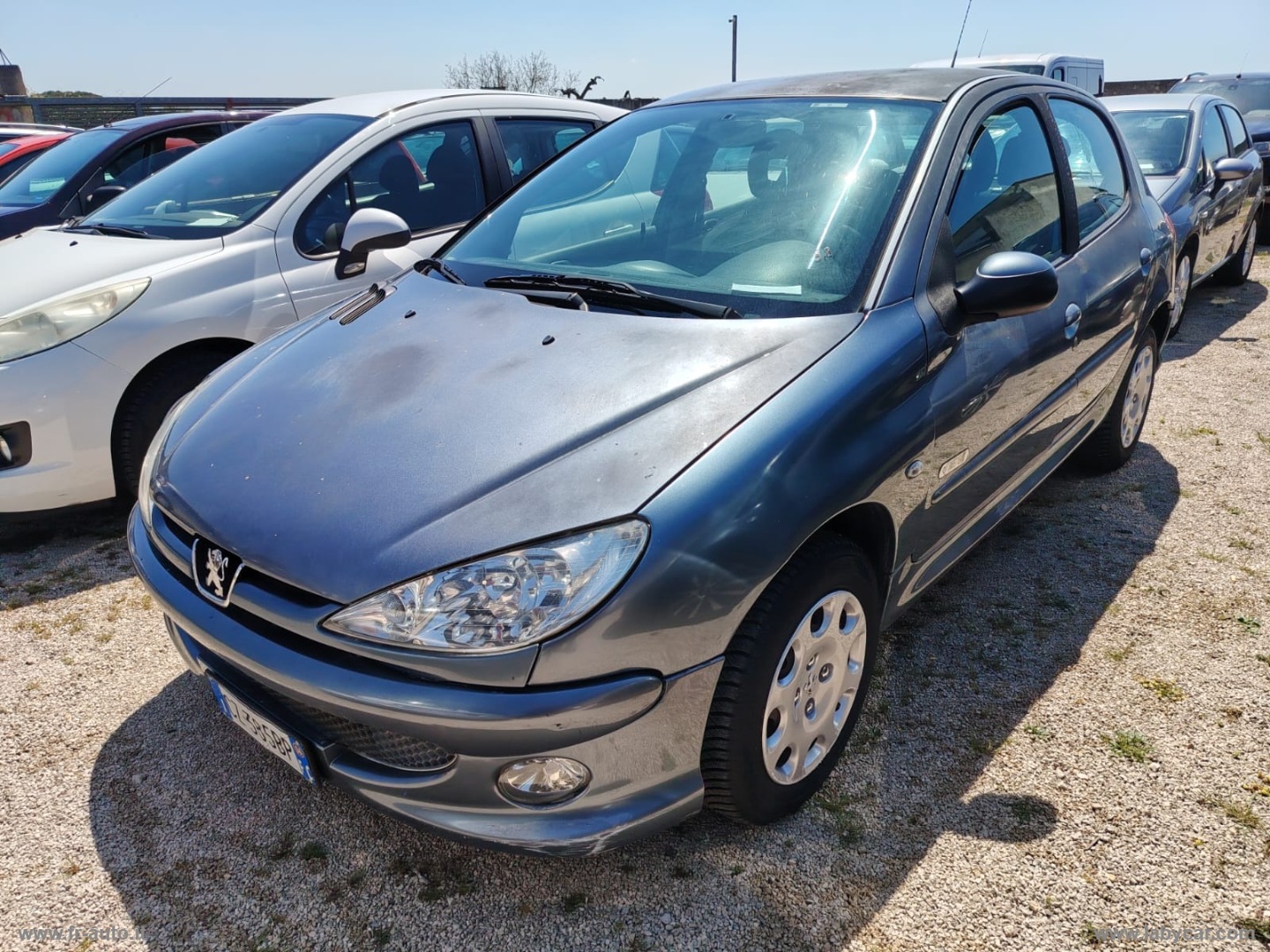PEUGEOT 206