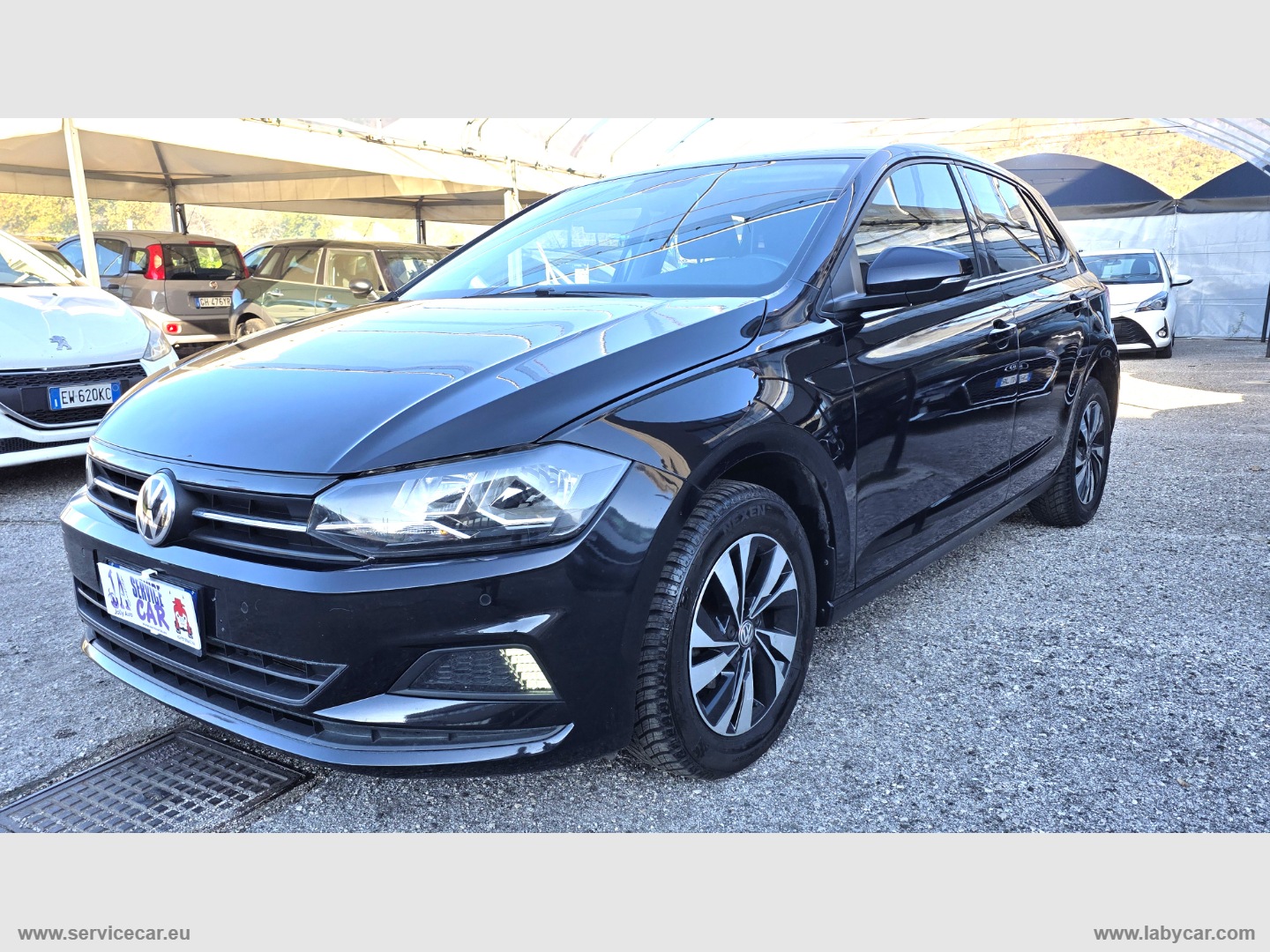 VOLKSWAGEN Polo