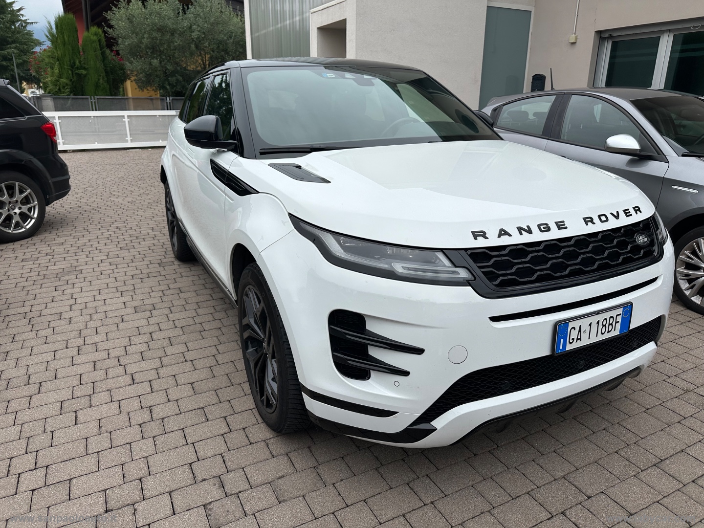 LAND ROVER RR Evoque 2.0D L.Flw 150 Aut. R-Dyn.S 