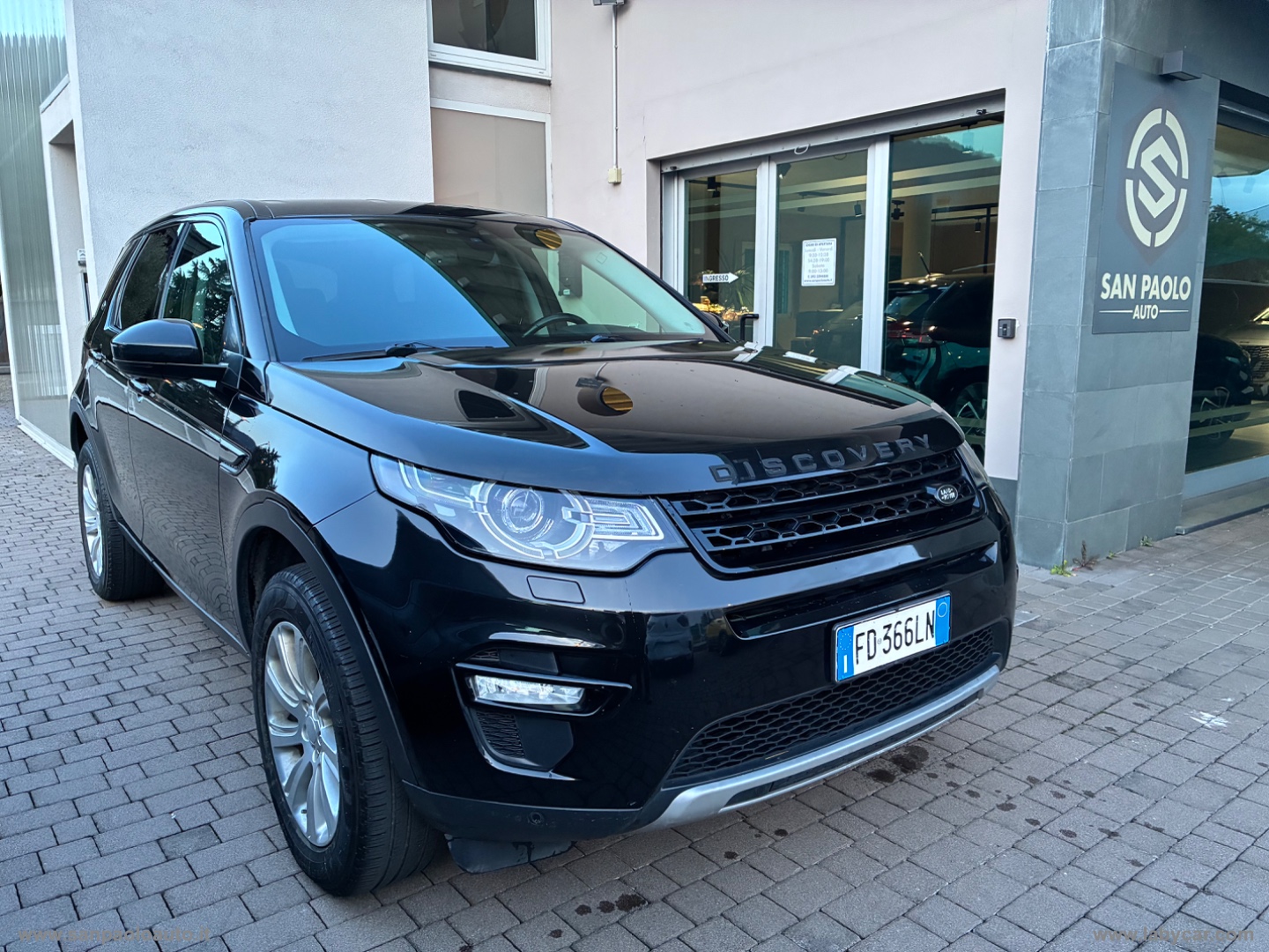 LAND ROVER Discovery Sport