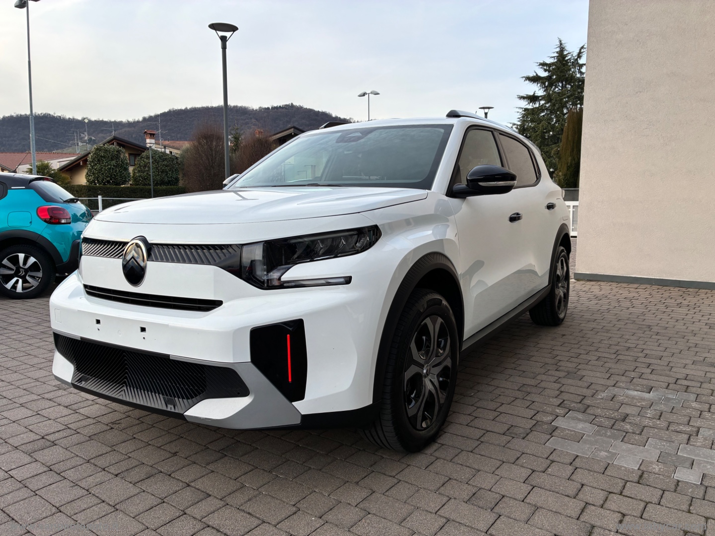 CITROEN C3 Aircross Hybrid 136 e-DCS6 Plus 