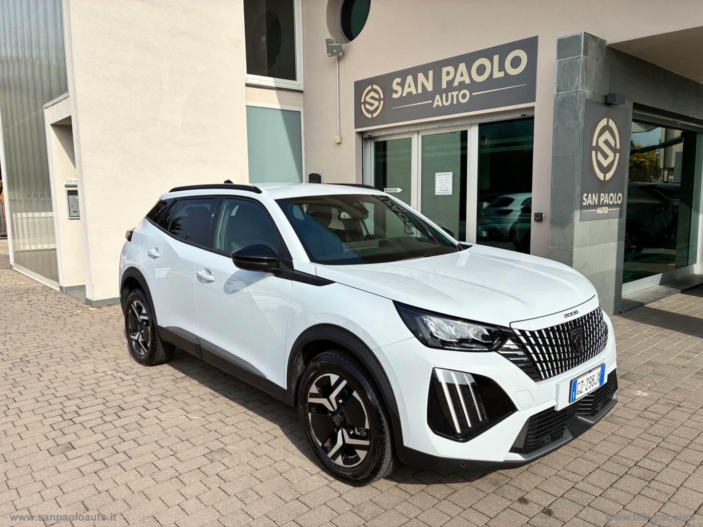 PEUGEOT 2008 PureTech 100 S&S Allure 