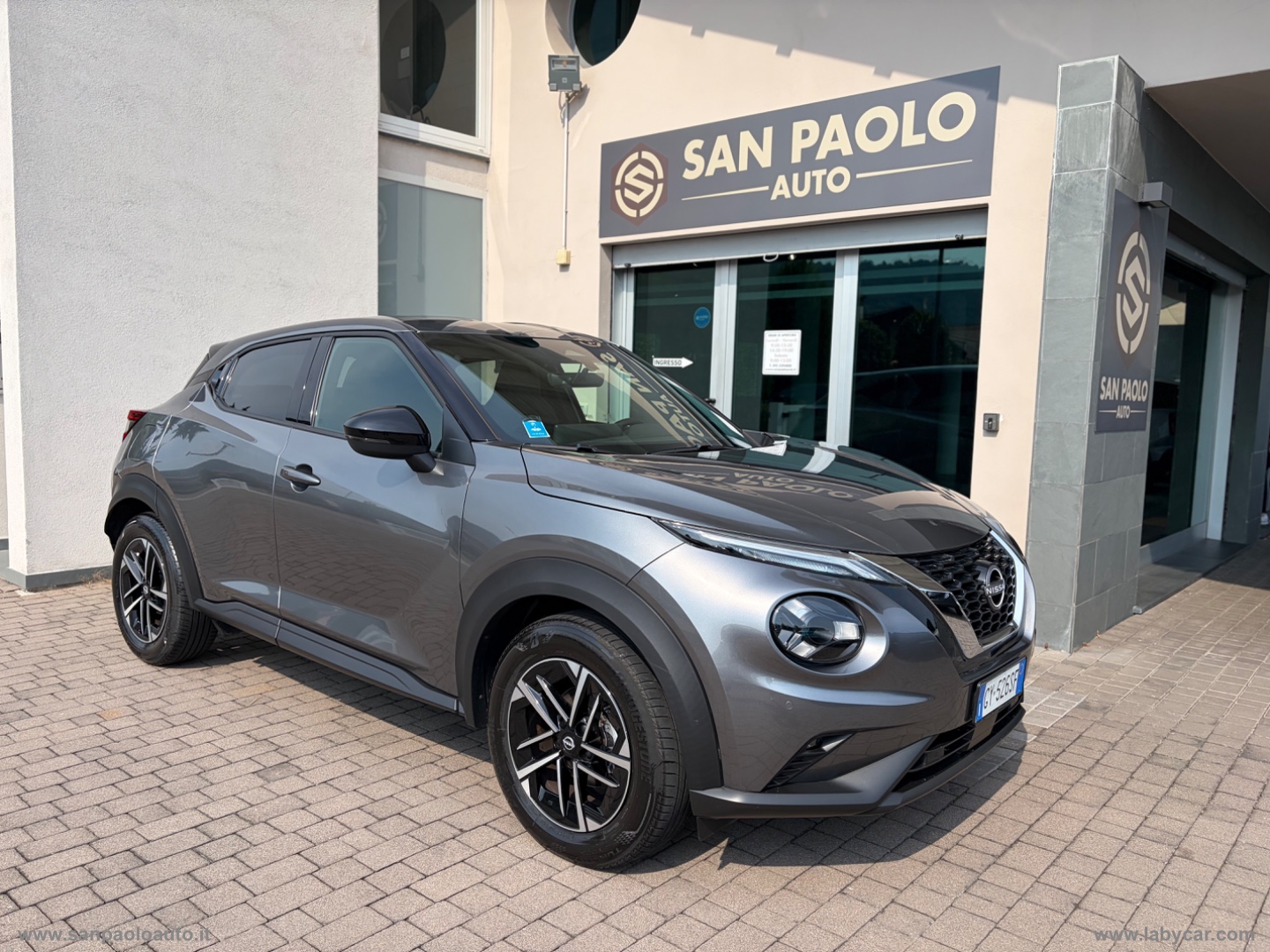 NISSAN Juke