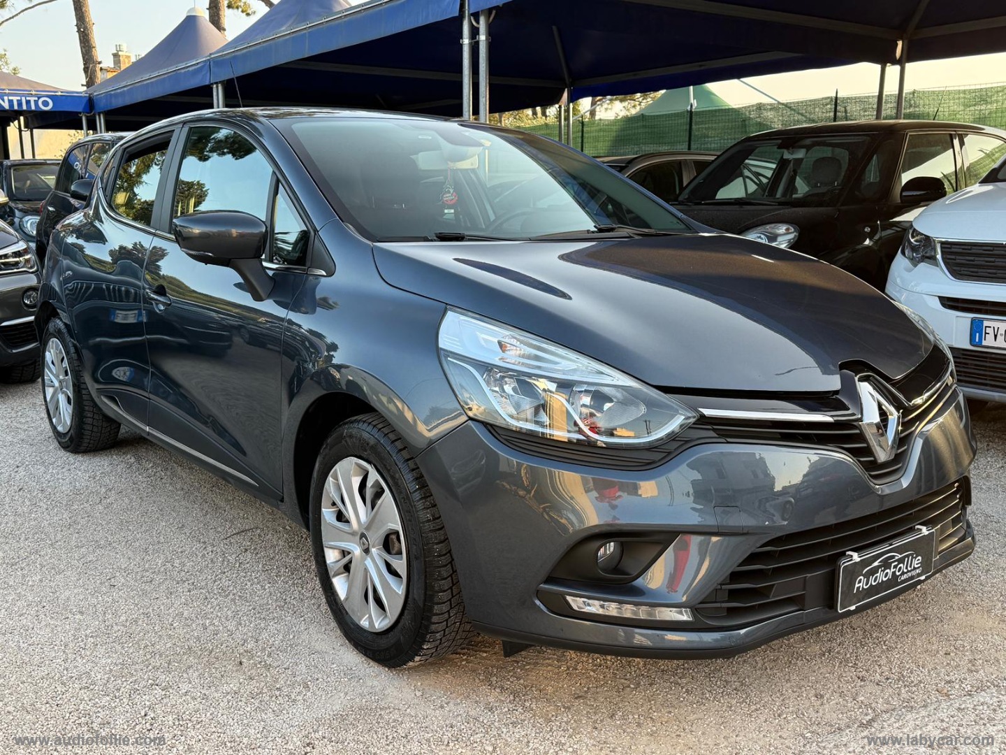RENAULT Clio