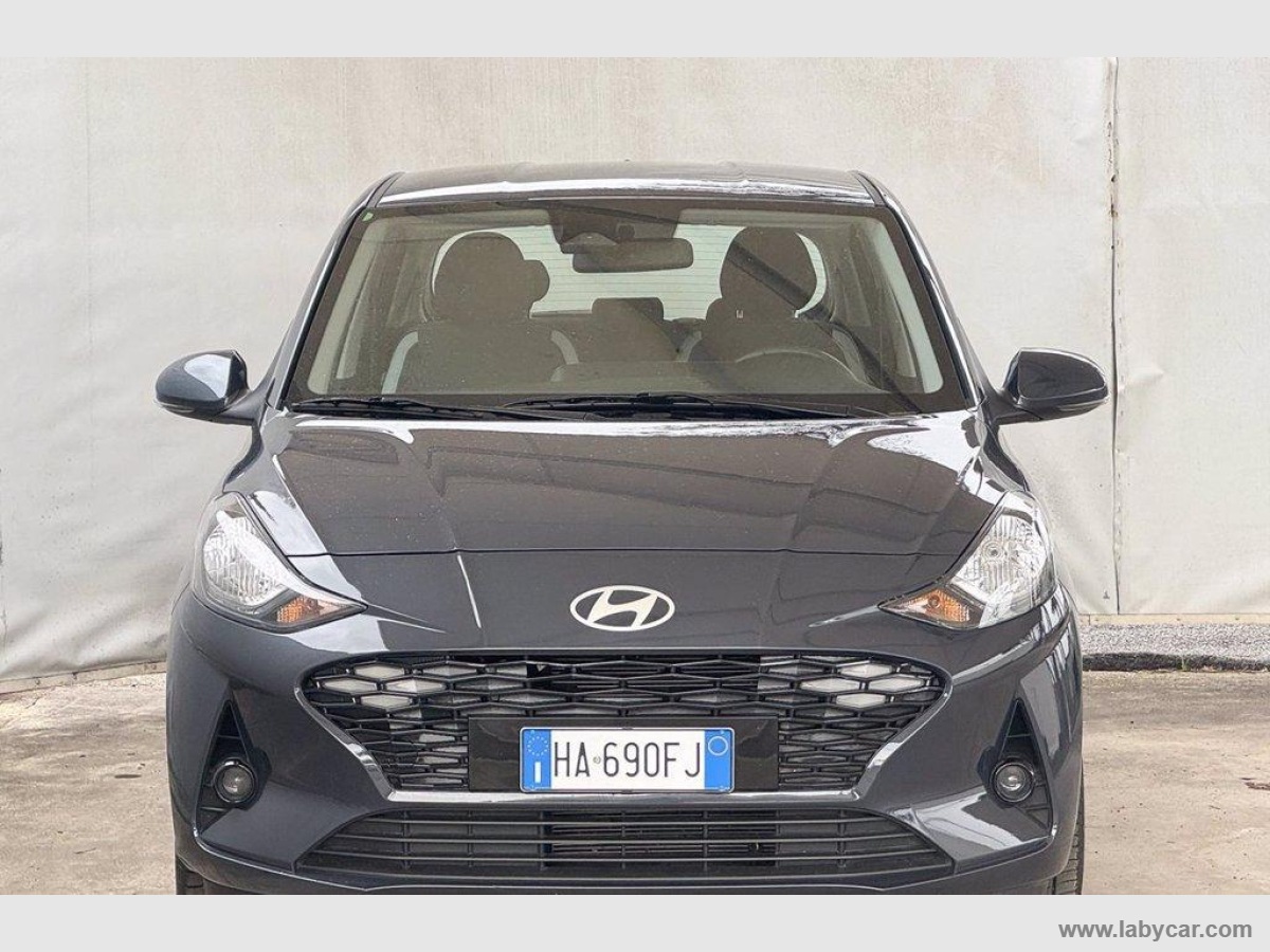 HYUNDAI i10
