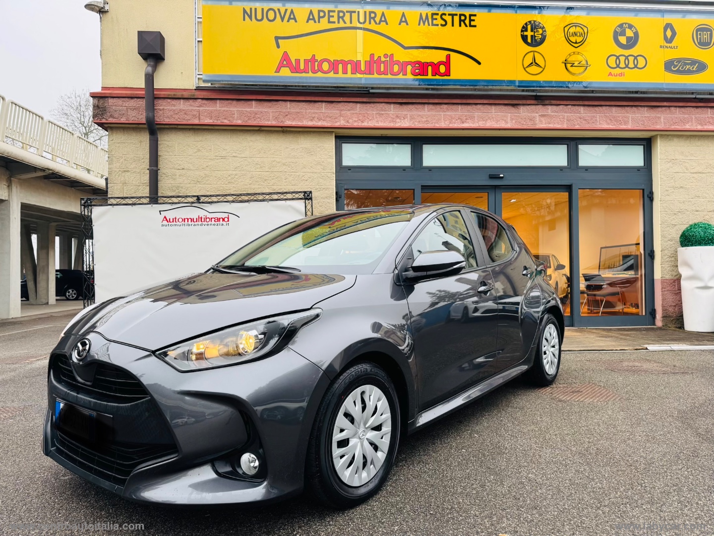 MAZDA Mazda2 Hybrid 1.5 VVT Pure 