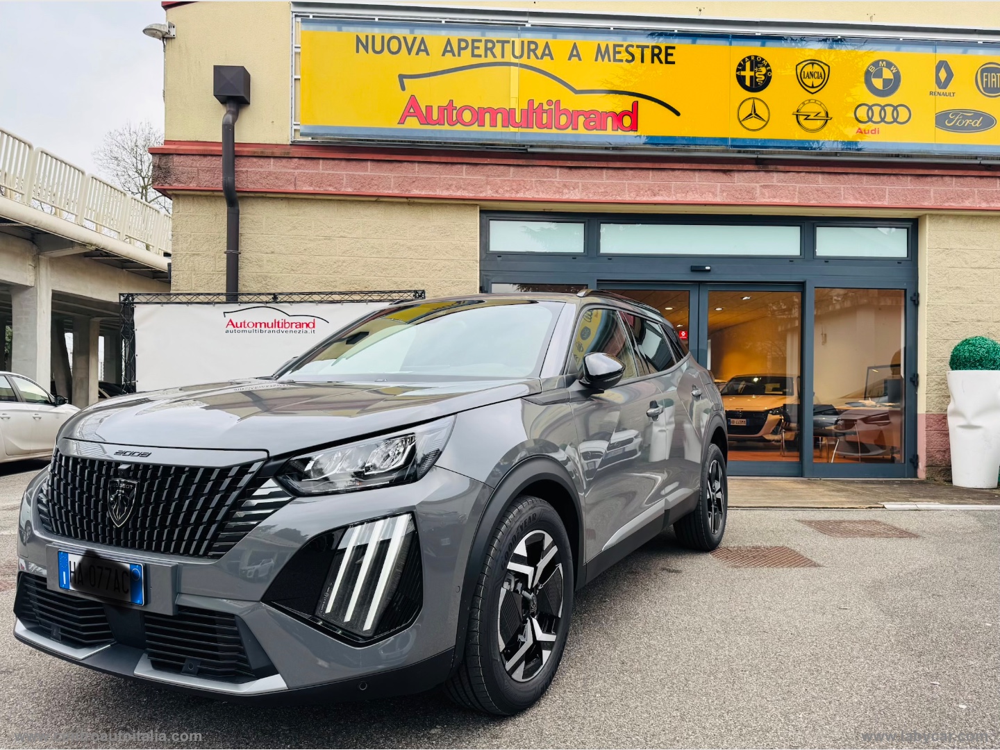 PEUGEOT 2008 PureTech 100 S&S Allure+PACK VISION & DRIVE ASSIST 