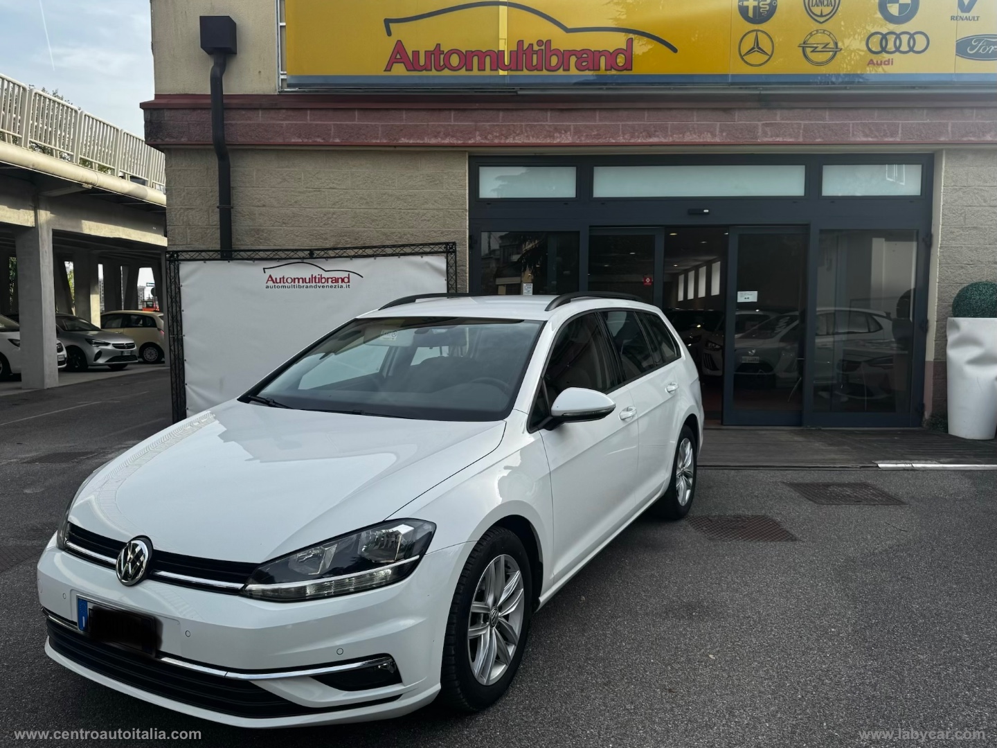 VOLKSWAGEN Golf Variant 1.6 TDI 115CV Executive BMT 