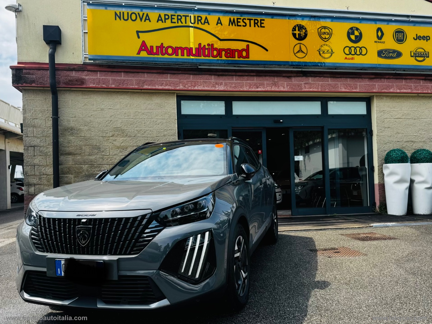 PEUGEOT 2008 Hybrid 145 e-DCS6 GT LINE 