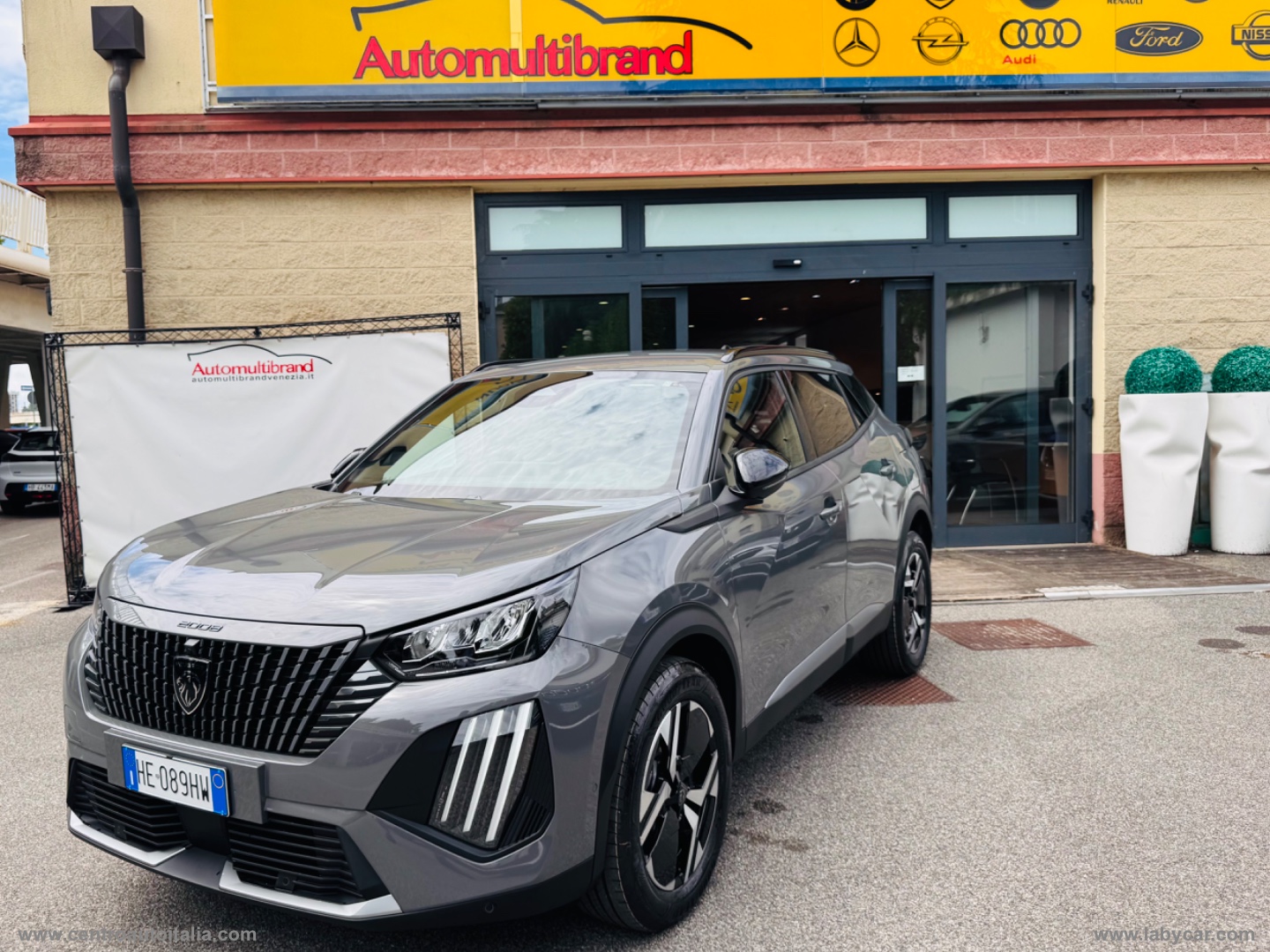 PEUGEOT 2008