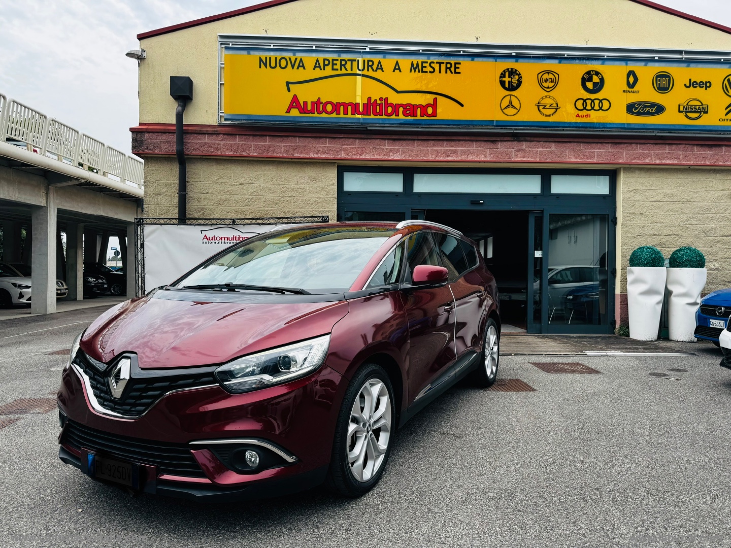 RENAULT Grand Scénic