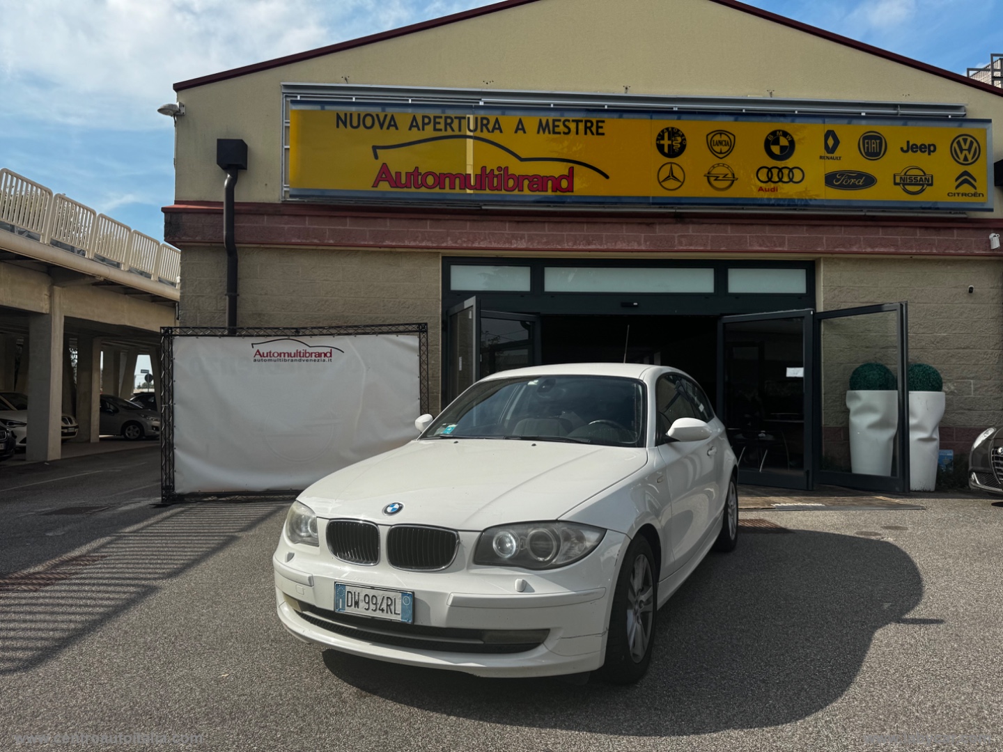 118d 3p. FUTURA                                                        