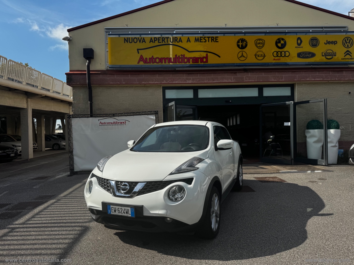 NISSAN Juke
