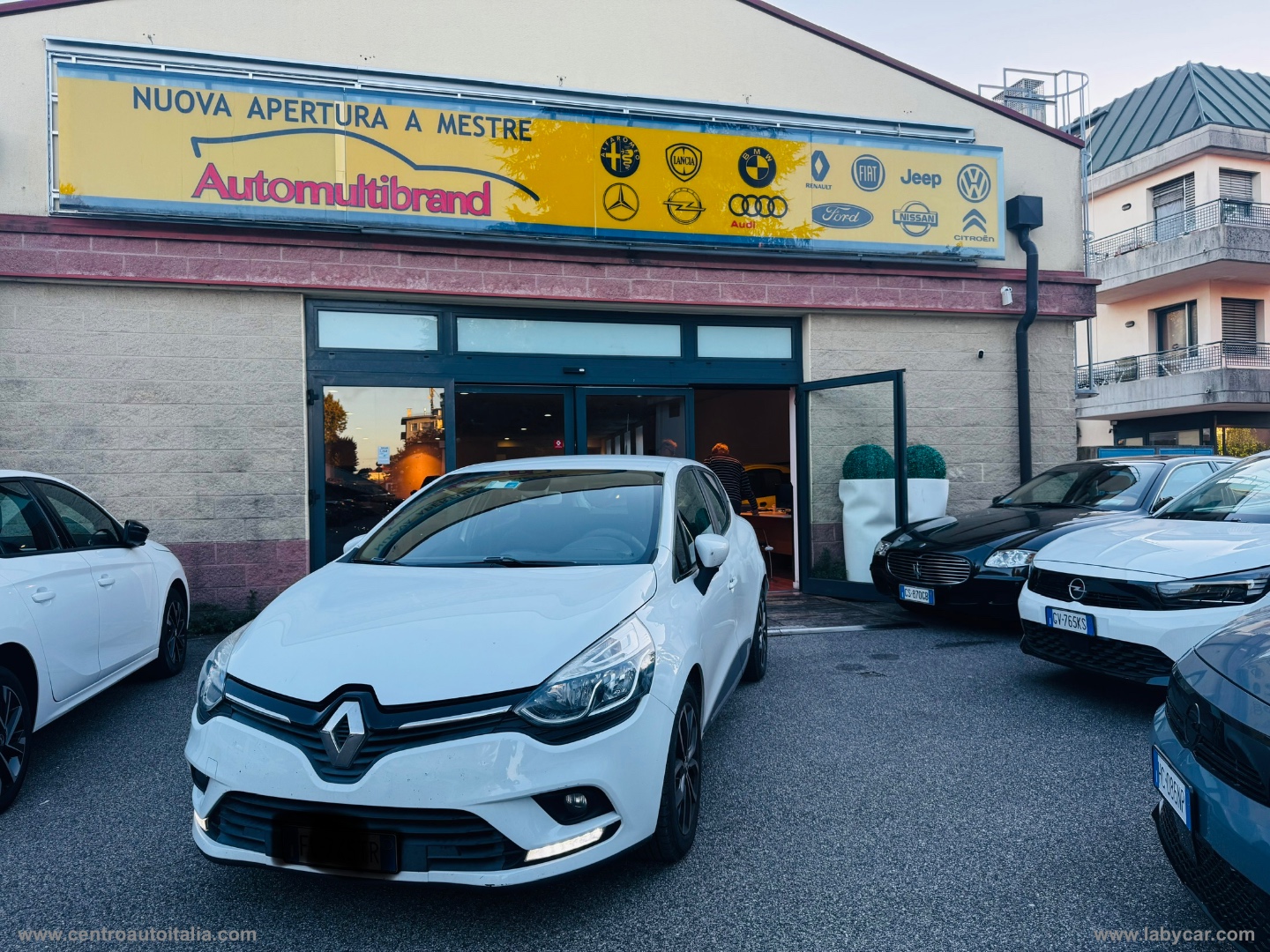 RENAULT Clio