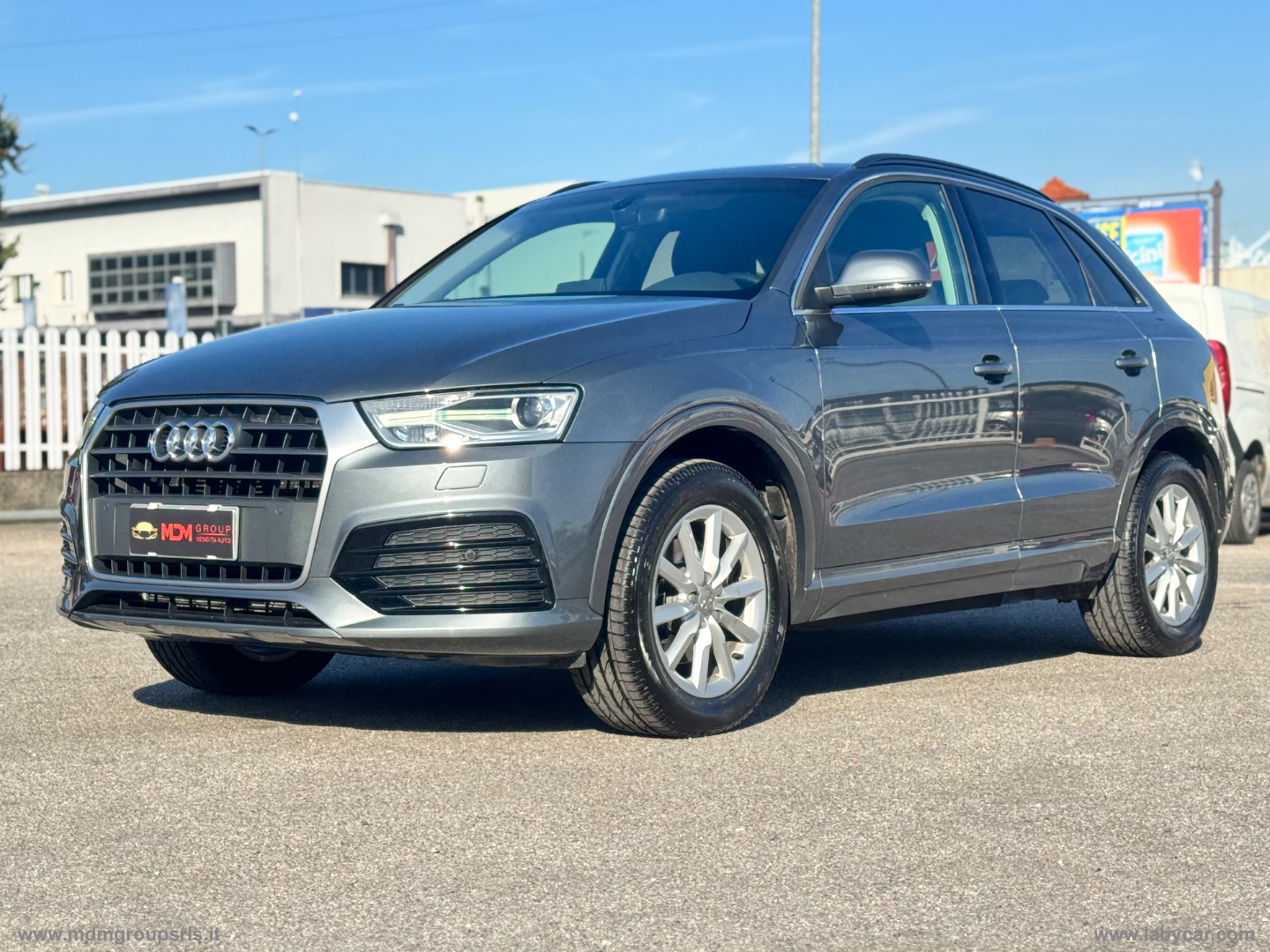 AUDI Q3