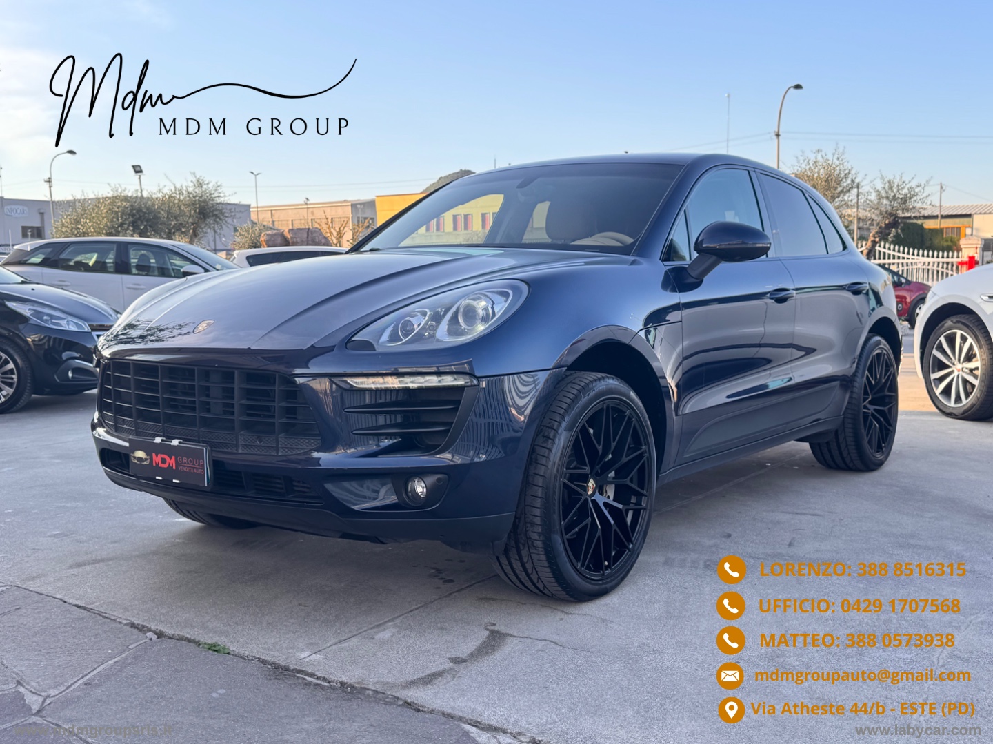 PORSCHE Macan