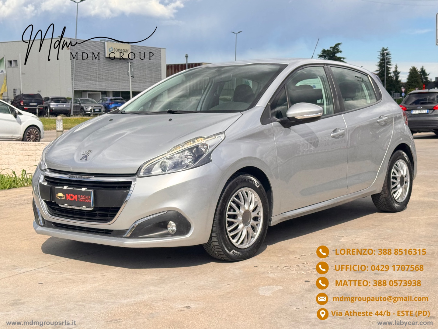 PEUGEOT 208