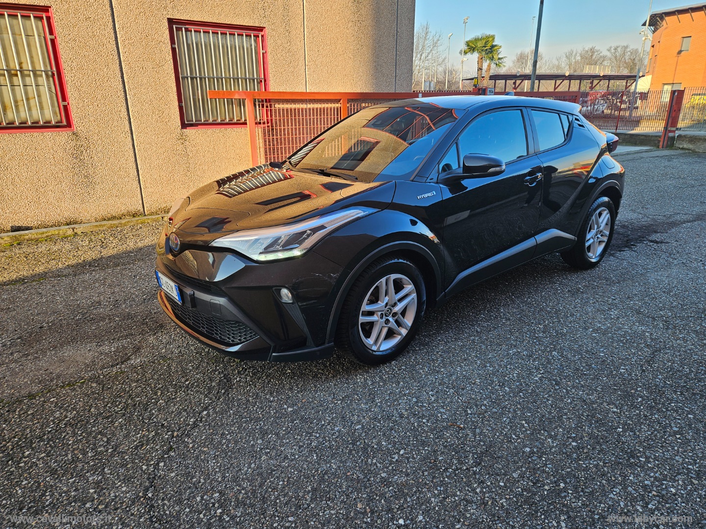 TOYOTA C-HR