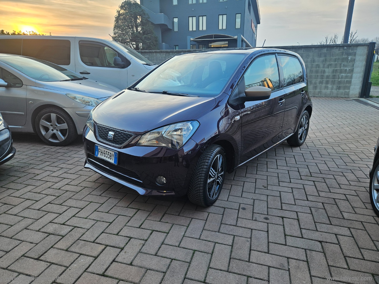 SEAT Mii