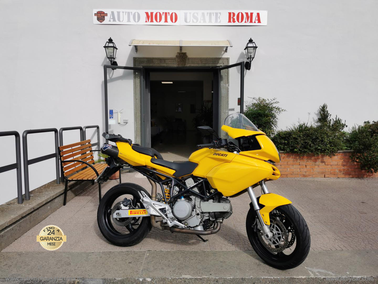 DUCATI 