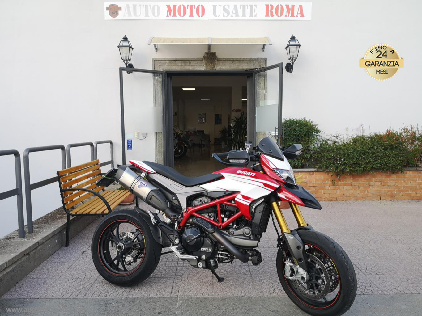 DUCATI 