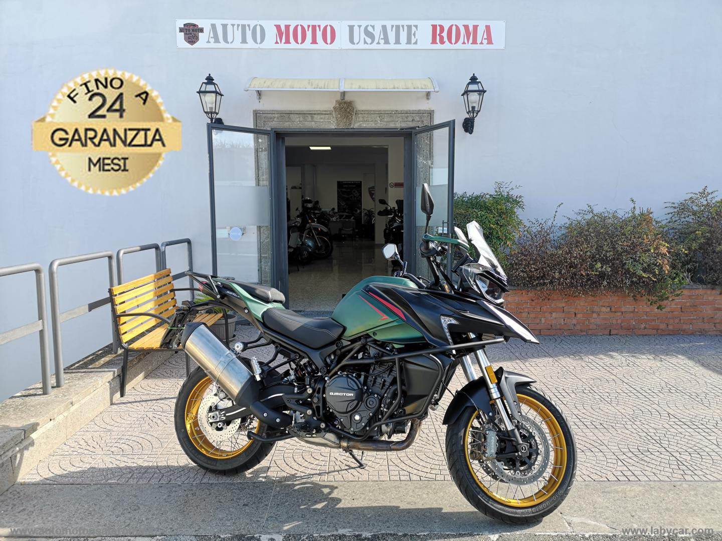 QJMOTOR SRT 900
