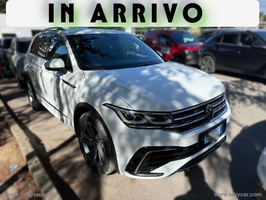 VOLKSWAGEN Tiguan