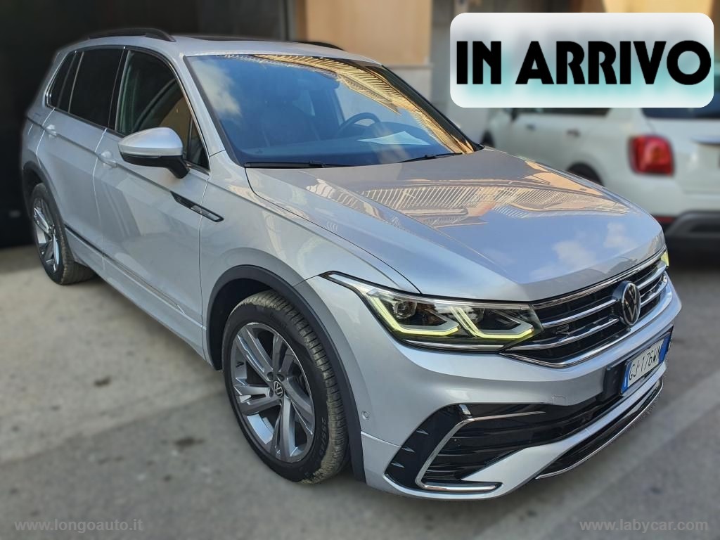 VOLKSWAGEN Tiguan
