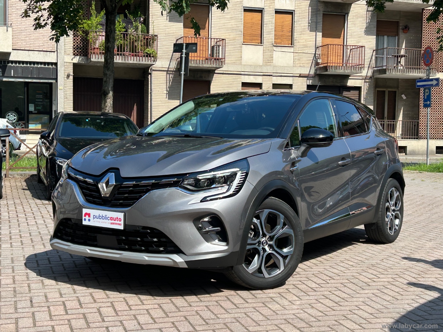 RENAULT Captur Hybrid E-Tech 145 CV Intens 