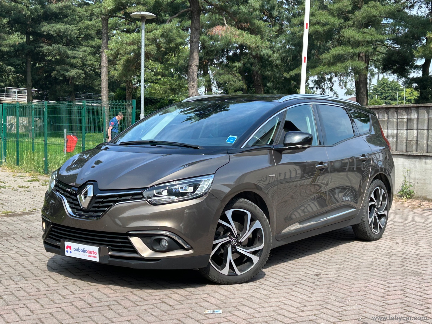 RENAULT Grand Scénic dCi 8V 110 CV EDC Energy Bose 