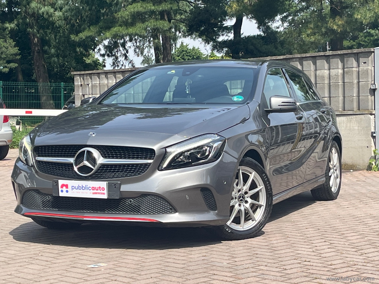 MERCEDES-BENZ A 180 d Automatic Sport 