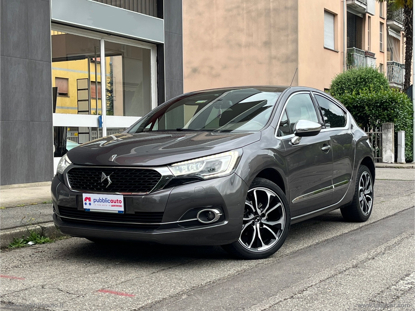 DS AUTOMOBILES DS 4 BlueHDi 120 S&S Sport Chic 