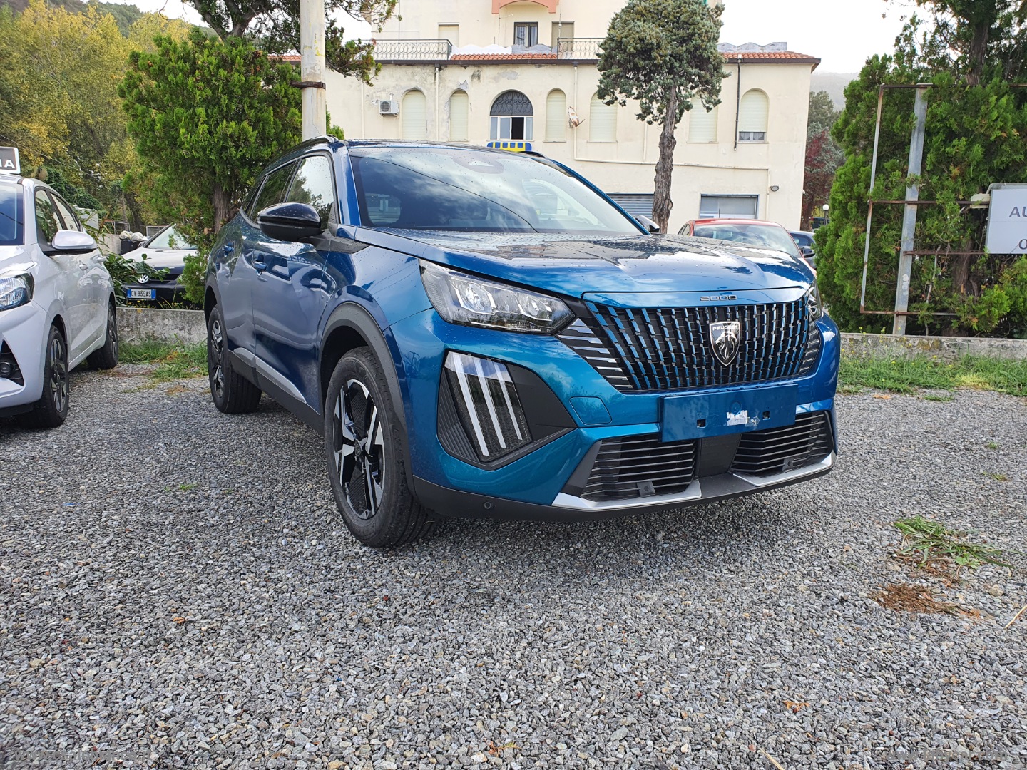 PEUGEOT 2008 PureTech 100 S&S Allure 