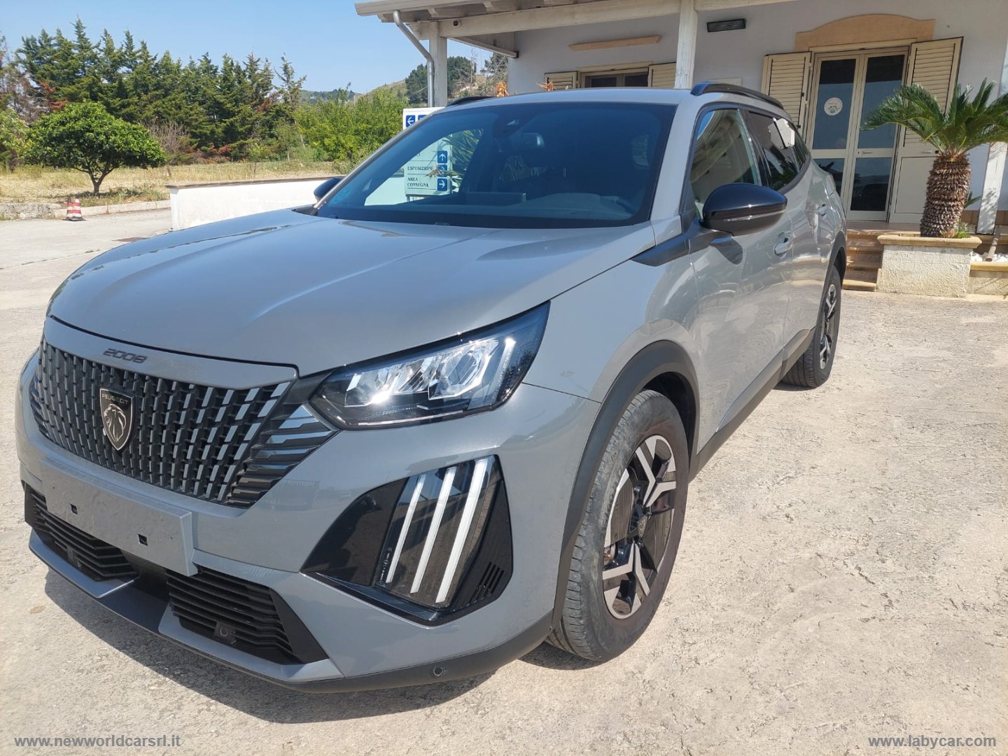 PEUGEOT 2008