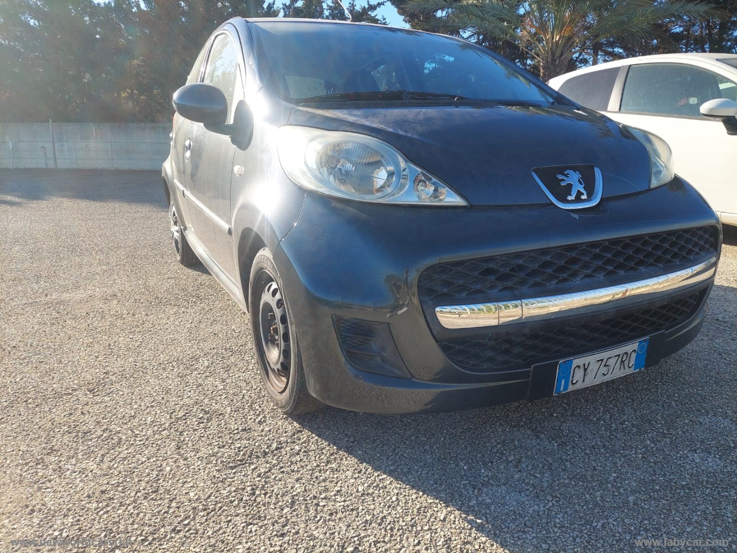 PEUGEOT 107