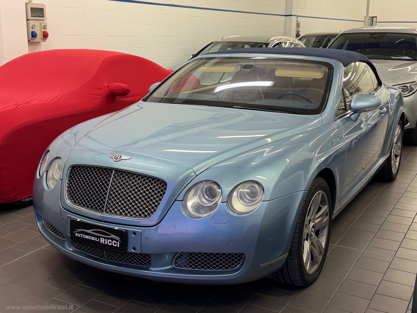 BENTLEY Continental