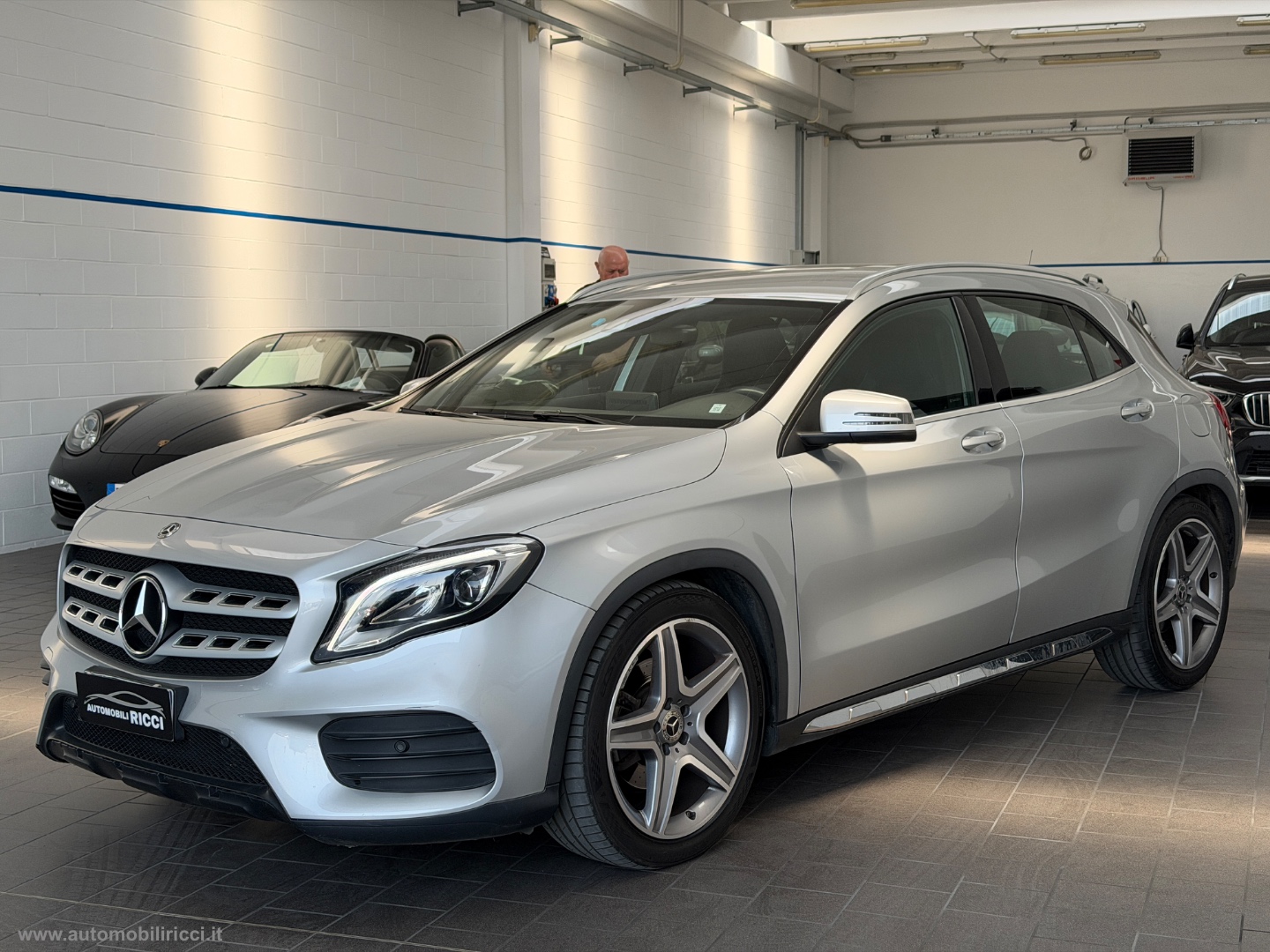 MERCEDES-BENZ Classe GLA