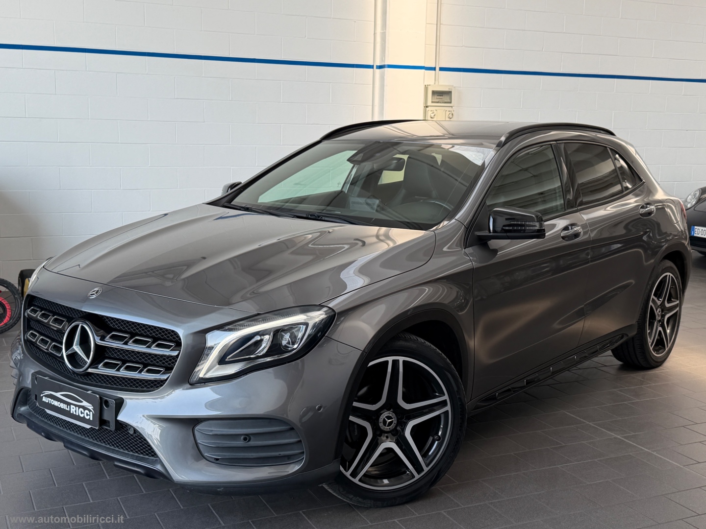 MERCEDES-BENZ Classe GLA