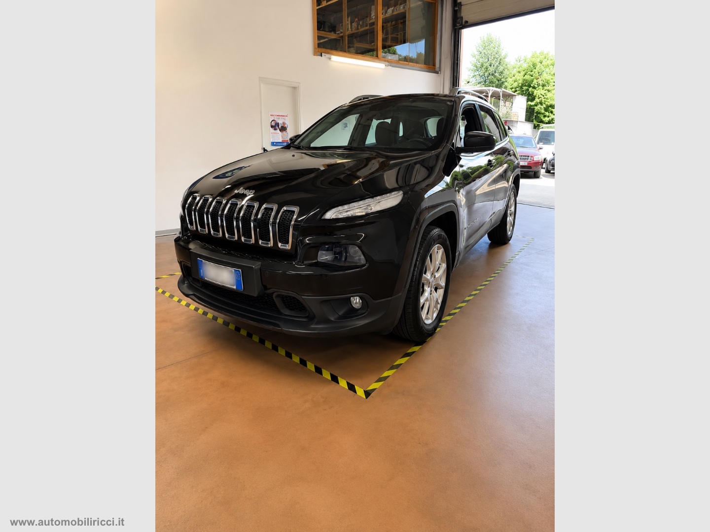 1.jpg