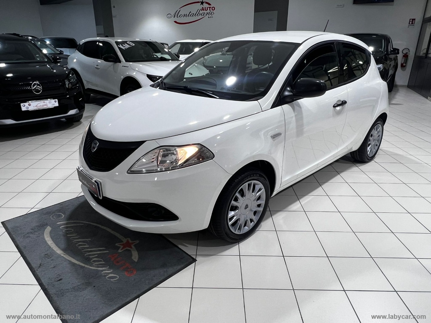 LANCIA Ypsilon