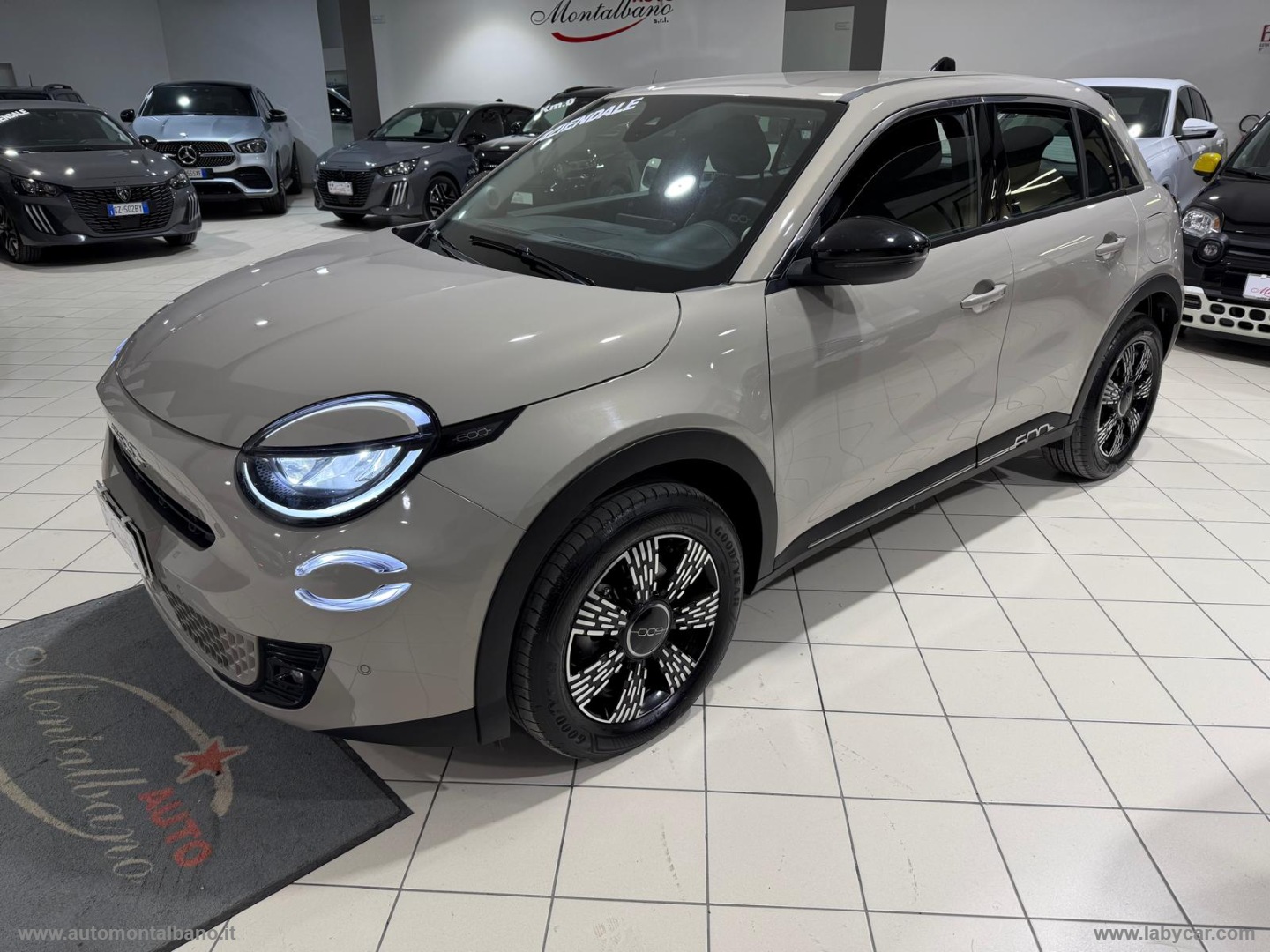 600 Hybrid 145 CV DCT MHEV La Prima                                                        