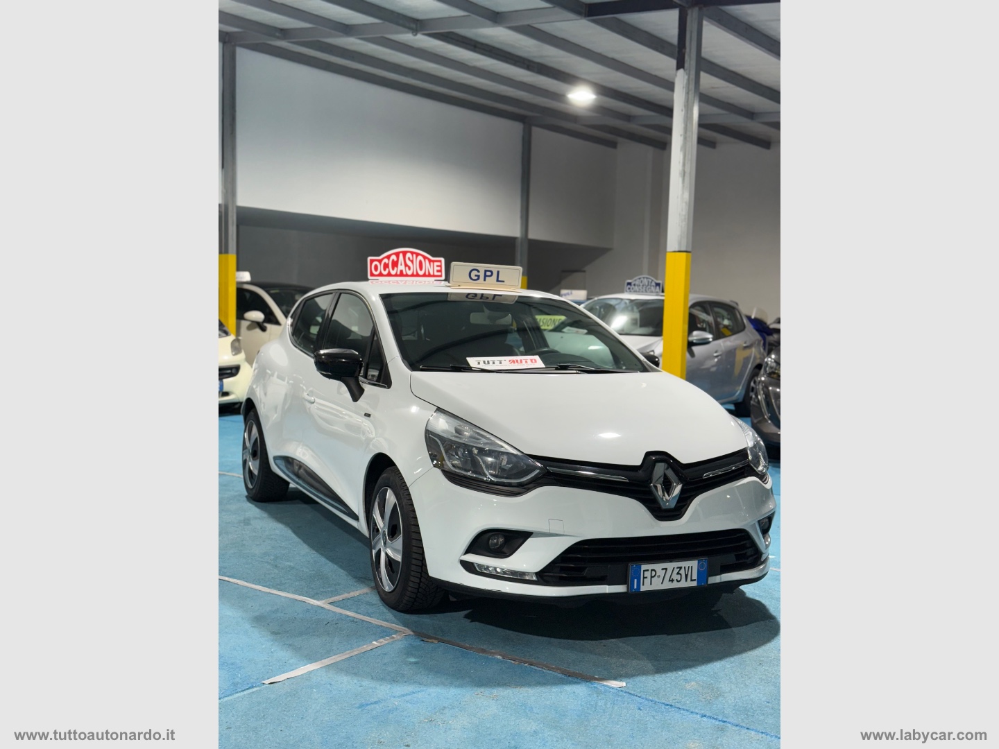 RENAULT Clio