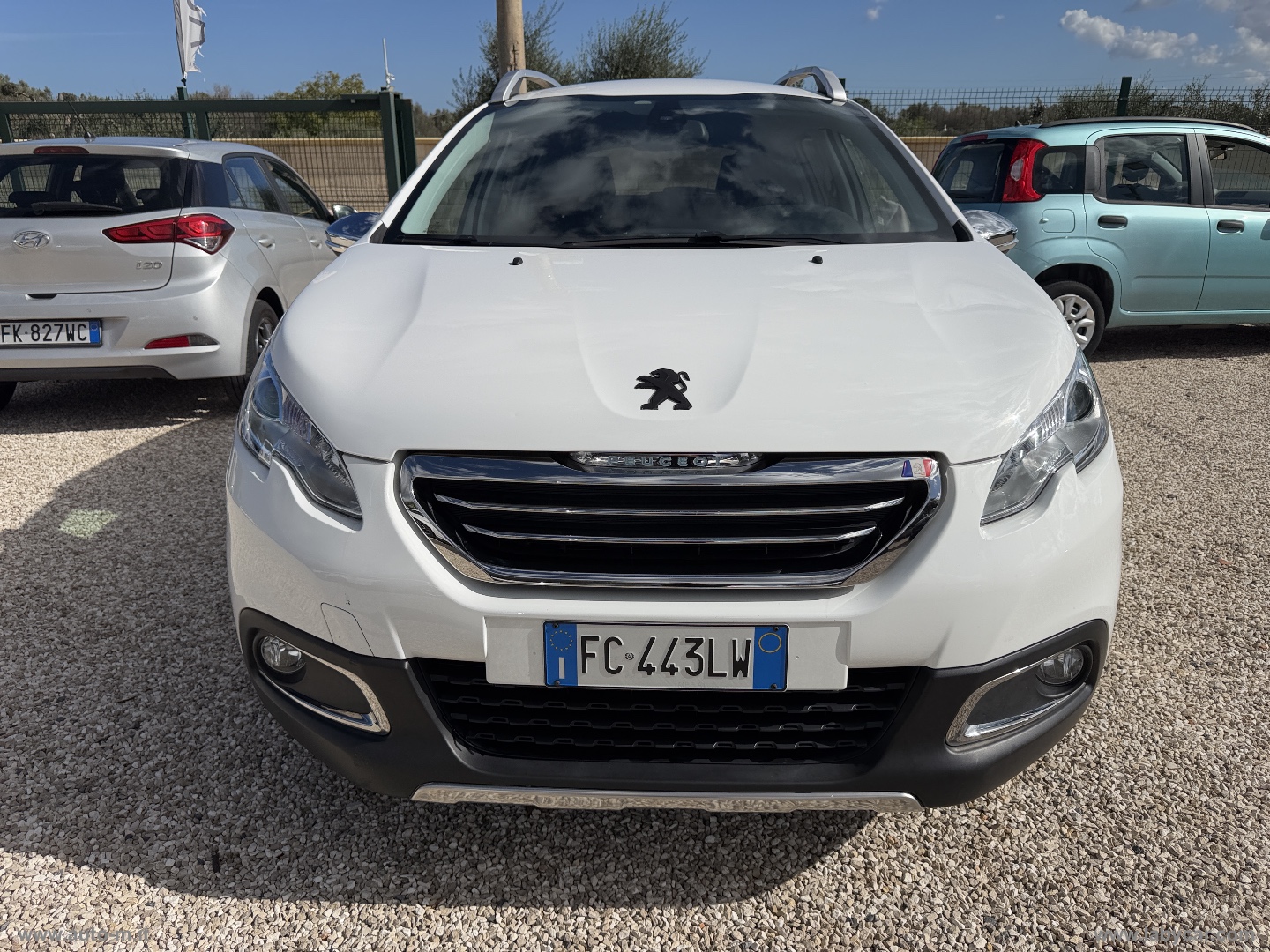 PEUGEOT 2008