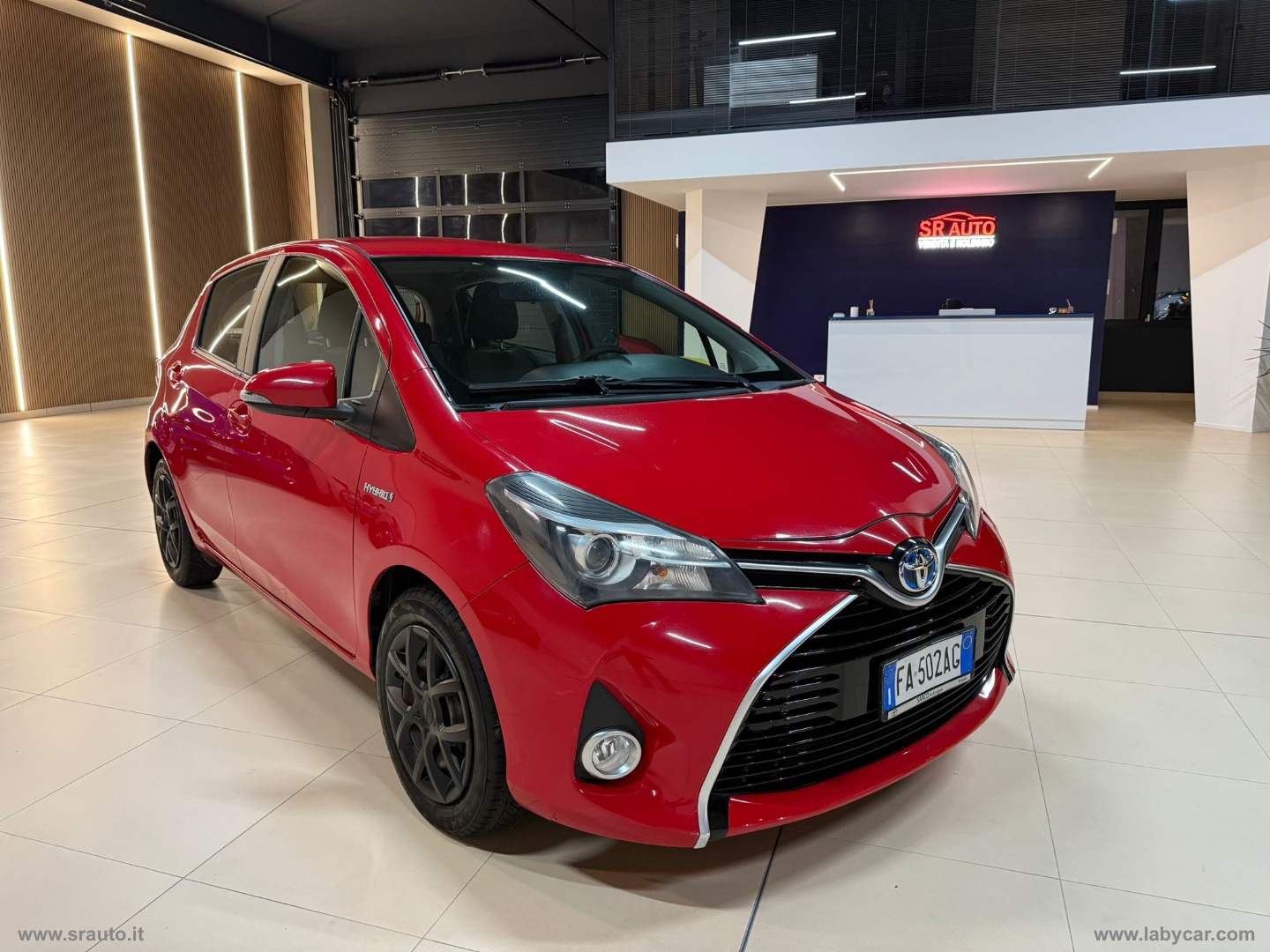 TOYOTA Yaris