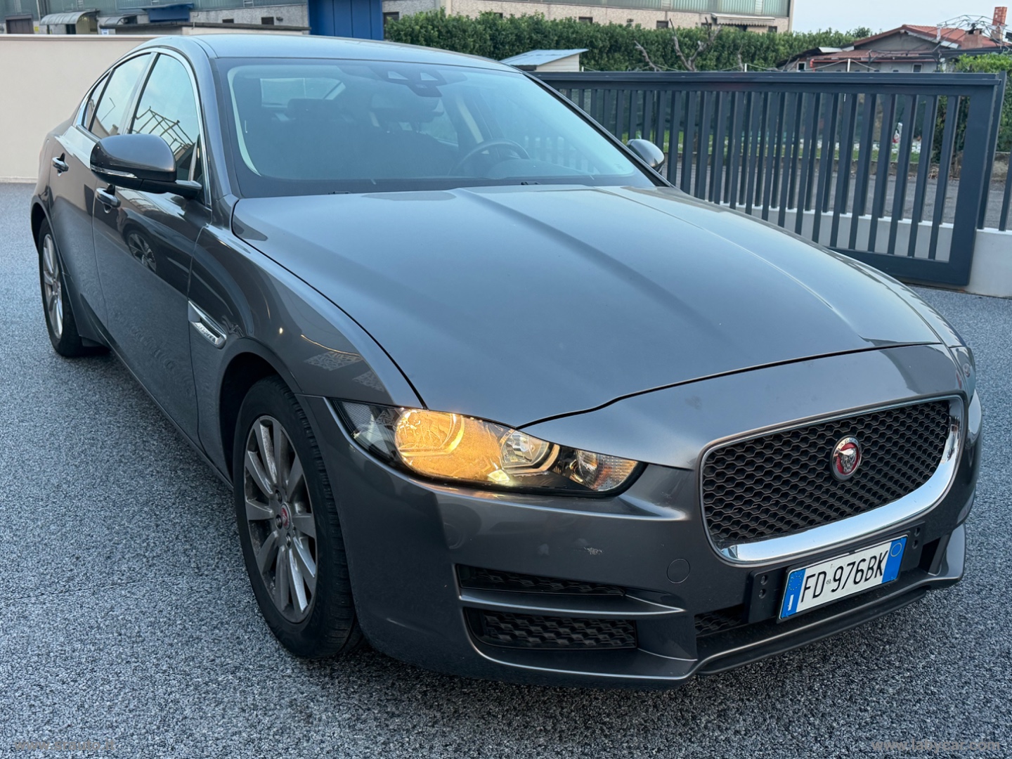 JAGUAR XE 2.0 D Turbo 180 CV aut. Pure Bus. Ed.                                                        
