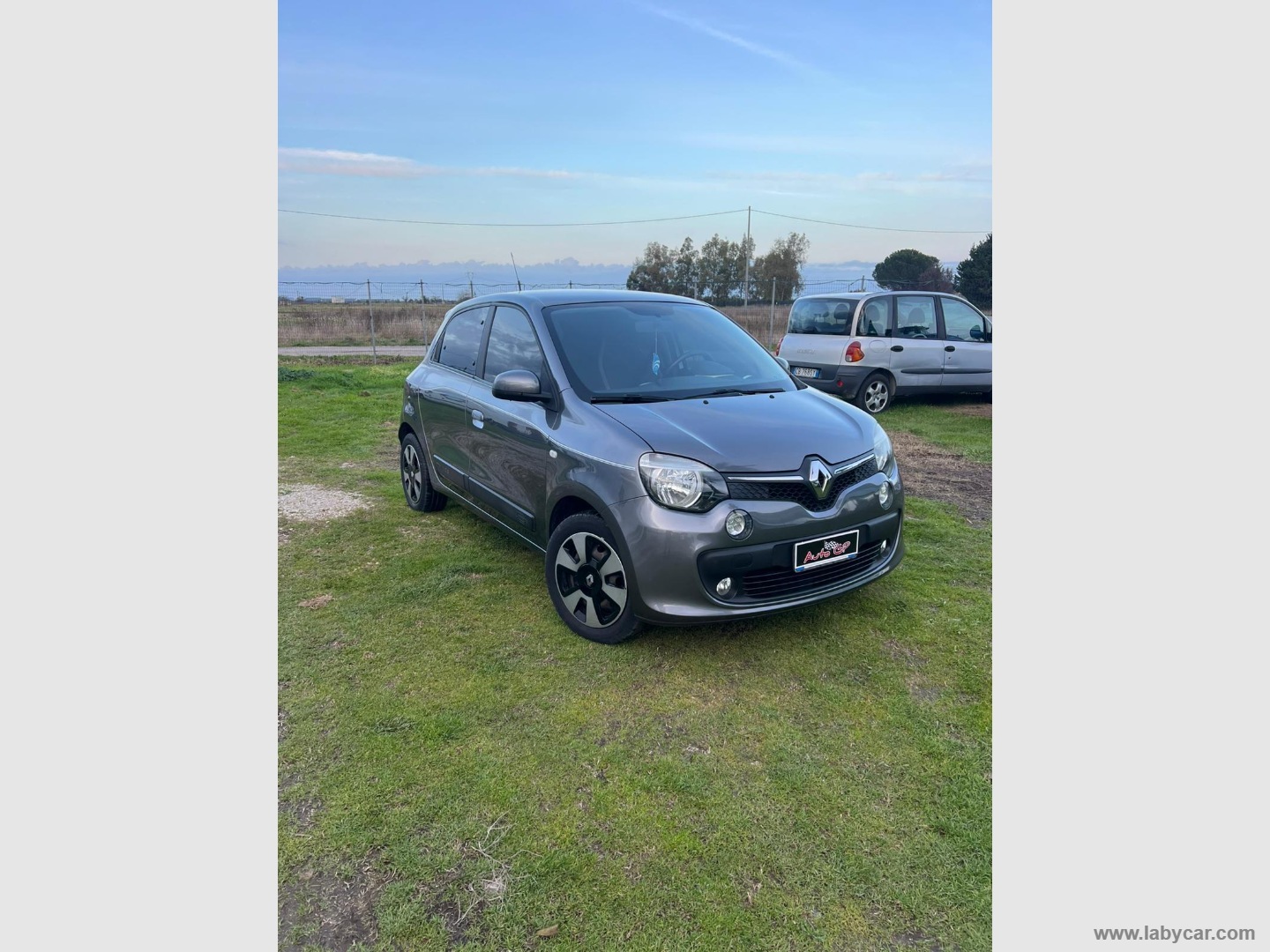RENAULT Twingo